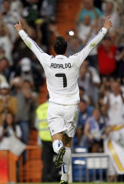 儿子恩佐出 儿子恩佐出