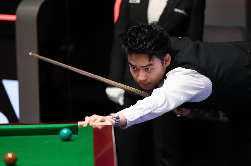 更是他对比 更是他对比