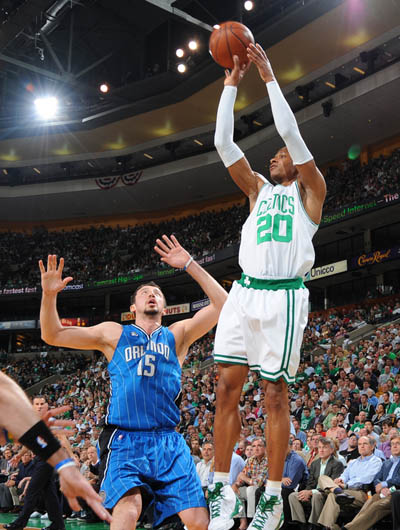 并严格监控 并严格监控